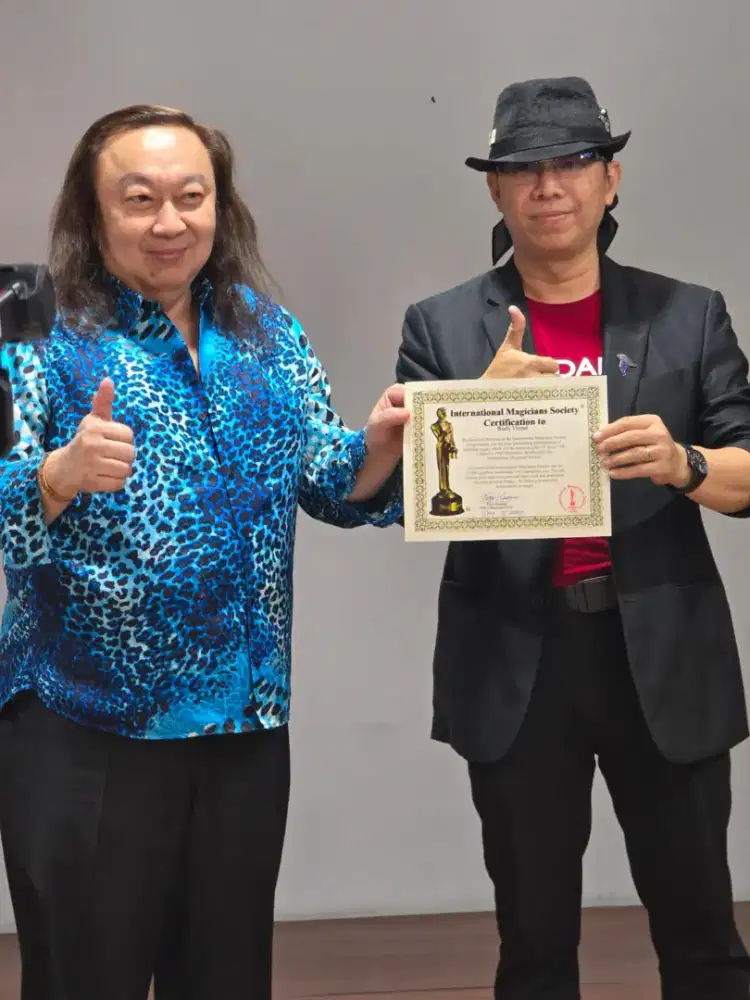 Jasa sulap panggilan profesional street magic