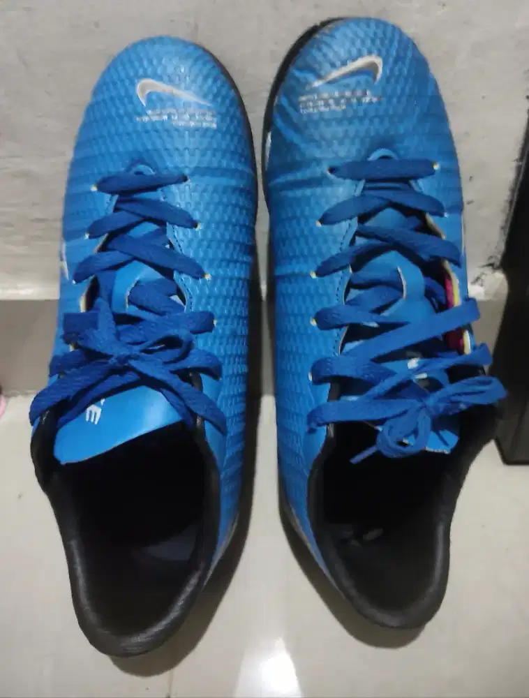 Sepatu Futsal anak Nike biru murah aja UK. 38