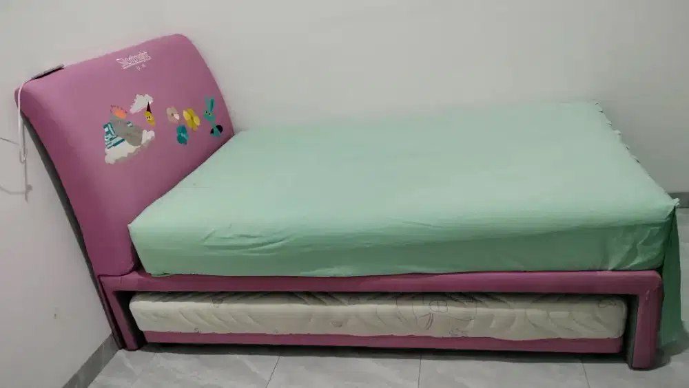 Kasur springbed anak bonus meja tulis anak