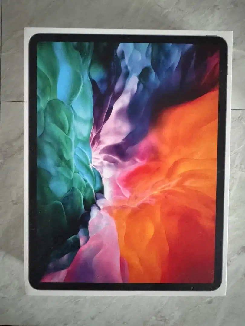 (SECOND) iPad Pro 2020 12.9 Inch (4th Generation) + Apple Pencil