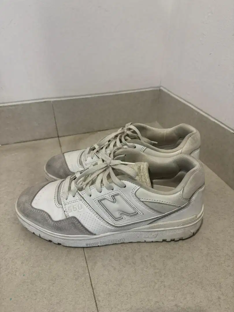 Sepatu new balance 550 white grey original