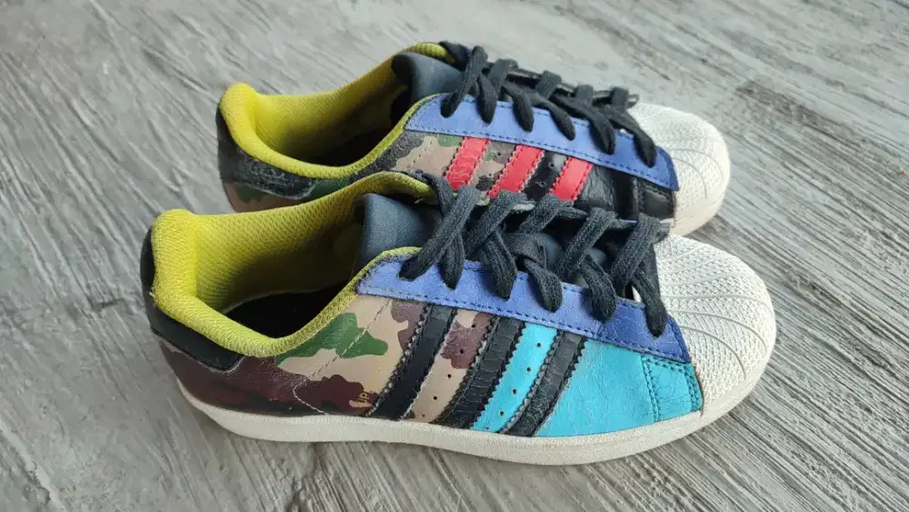 Sepatu Adidas second