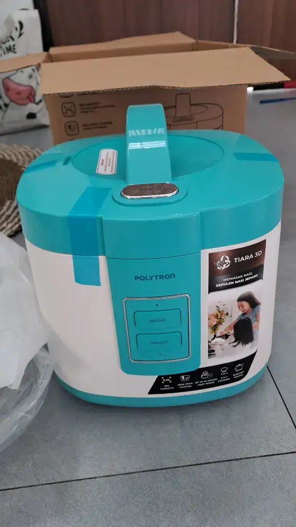 Penanak Nasi (Rice Cooker) Polytron 2 L