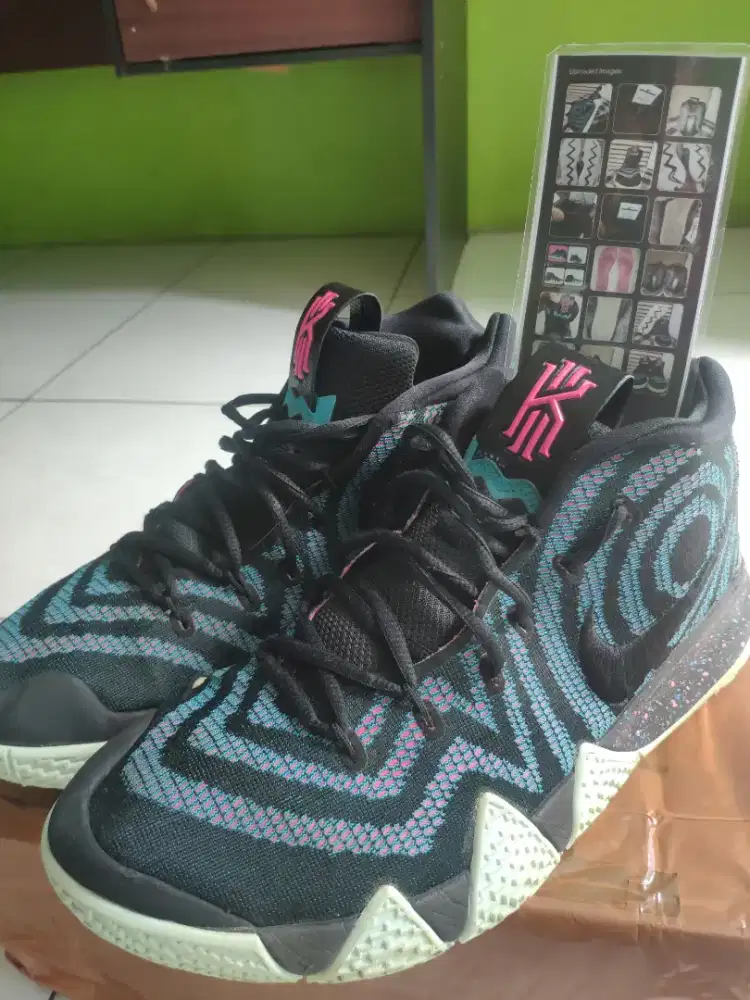 Basket Kyrie 4 Decades