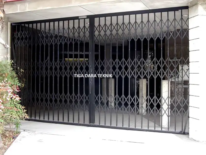 Pintu Harmonika (gudang, ruko, lift barang dll) terima pasang service