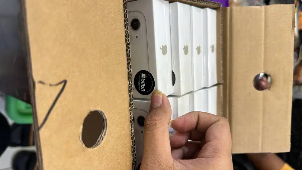 yuk yang mau jual iphone 13 pro biasa atau promax