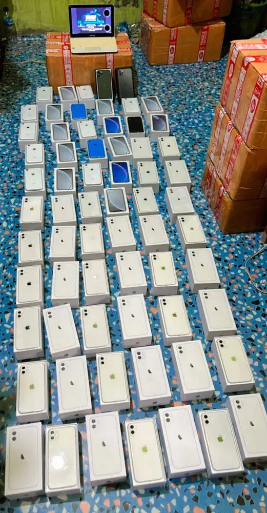 iphone 14 256 yang mau jual