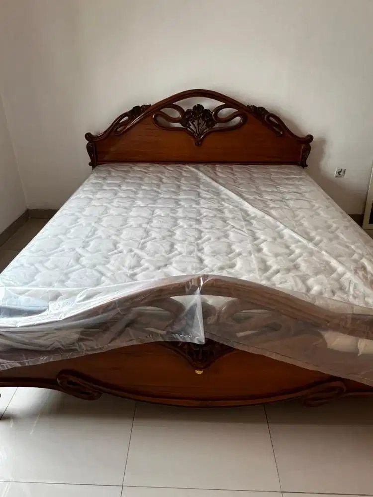 Jual ranjang tidur asli kayu jati uk 180 x 200