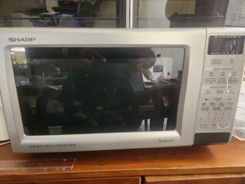 Microwave Sharp R888F