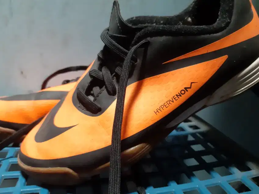 Sepatu nike venom