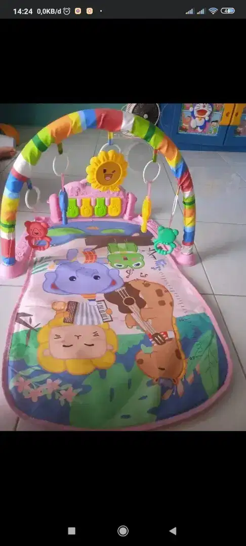 Baby play gym musik