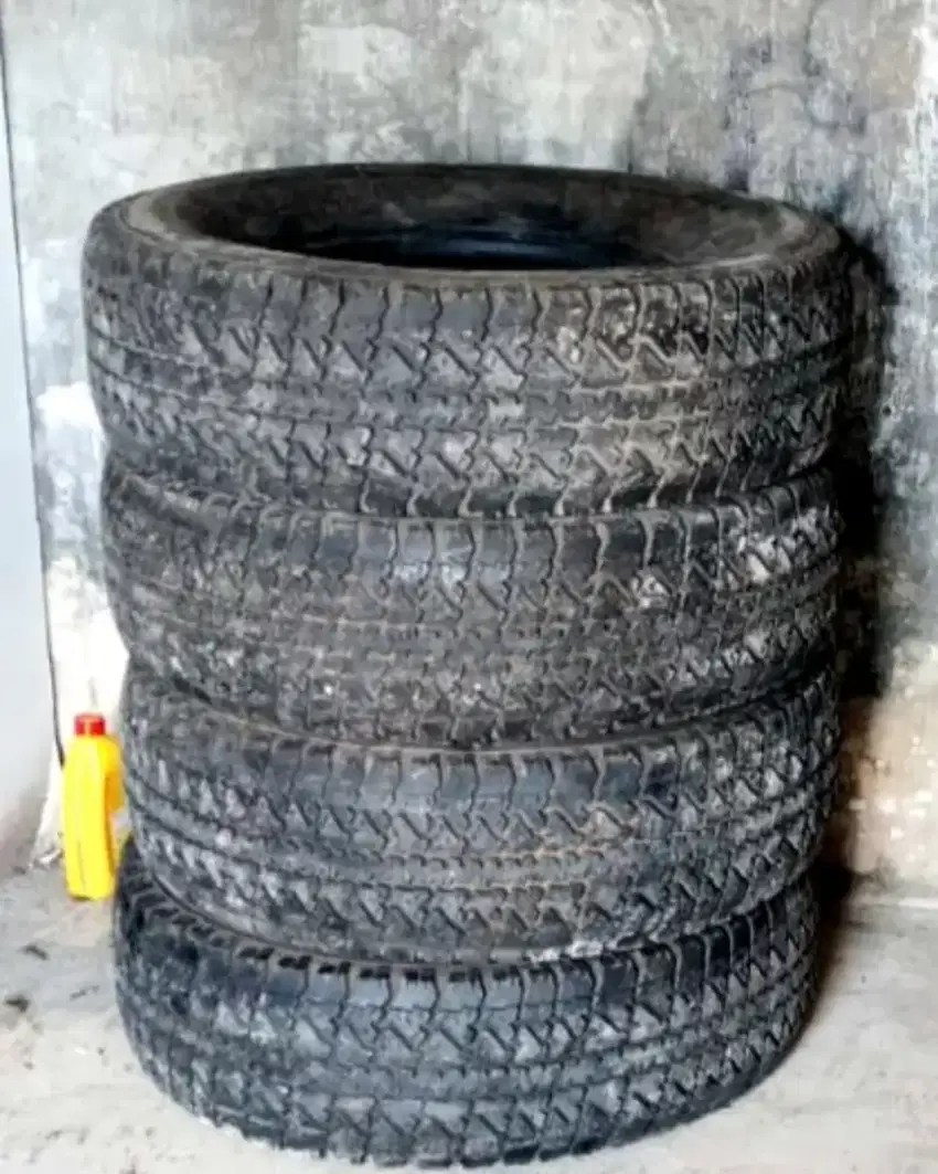 Ban Bekas Pakai R16 Kumho