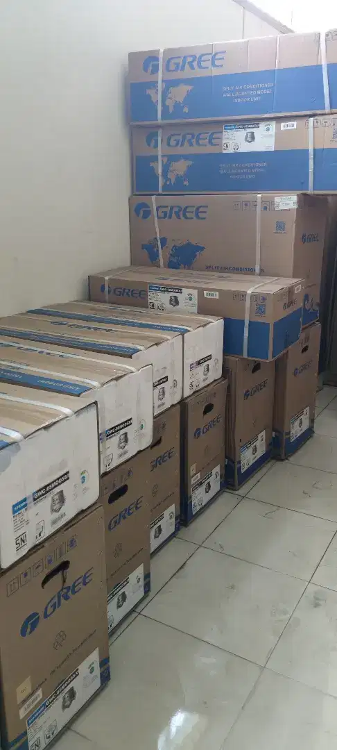 AC gree berkualitas 1/2pk bergaransi 10 tahun kompressor