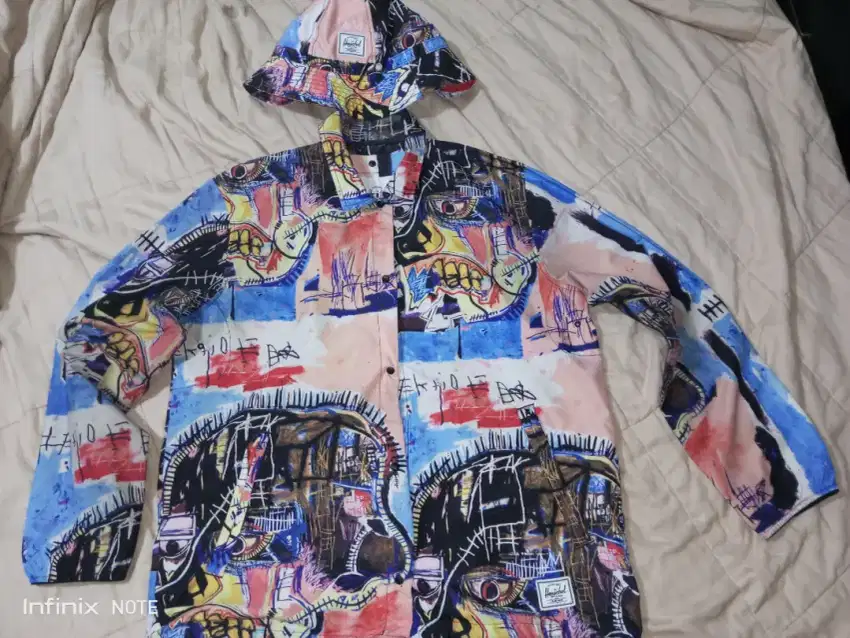 Jacket / wind breaker dan topi merk Herschel edisi Basquiat , rare