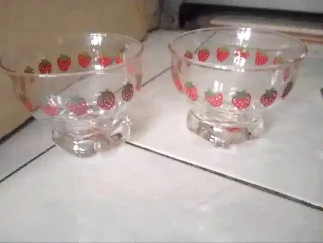 Obral mangkok es buah ,es krim