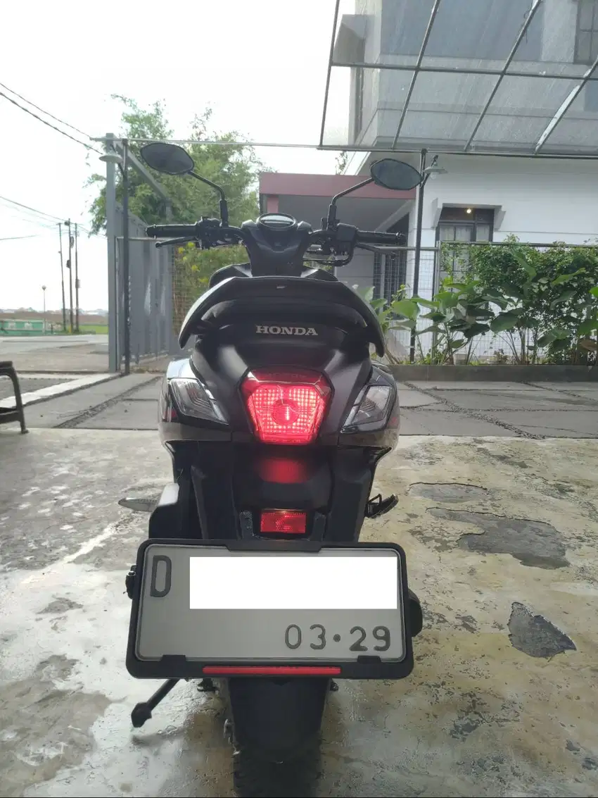 Honda Genio CBS Black Red