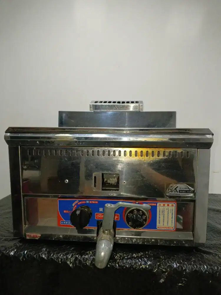 Gas deep fryer ex-taiwan 18 ltr