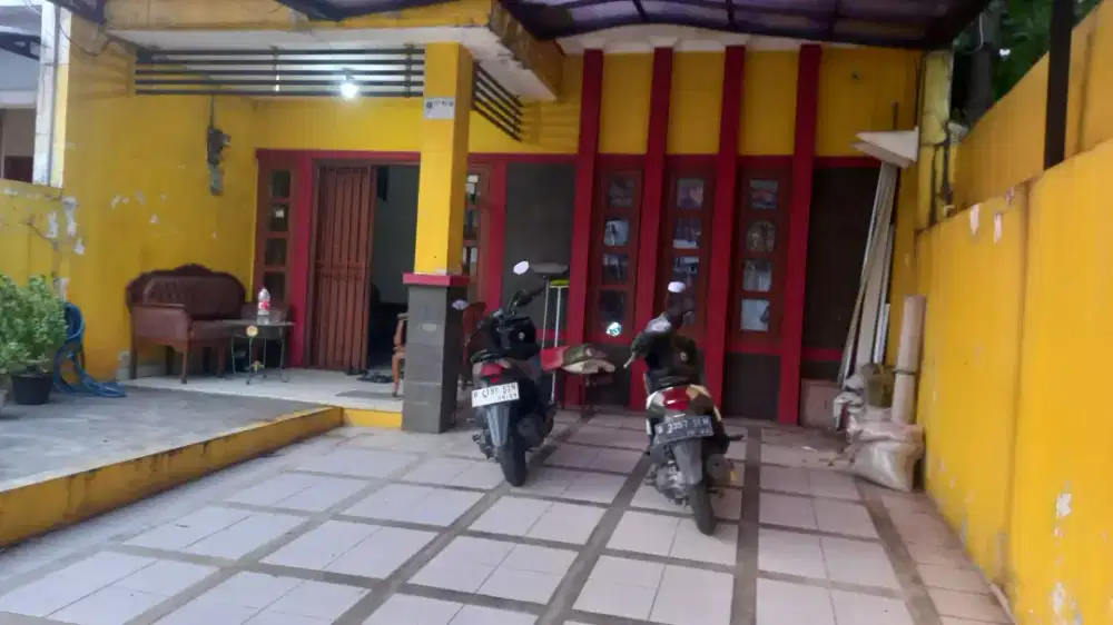 RUMAH  TANJUNG BARAT JAKSEL