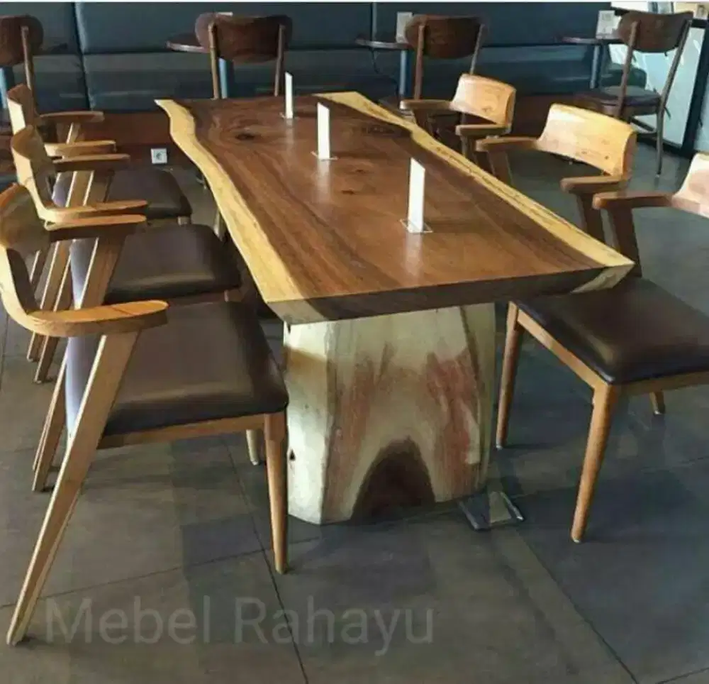 Meja makan kayu solid 6 kursi