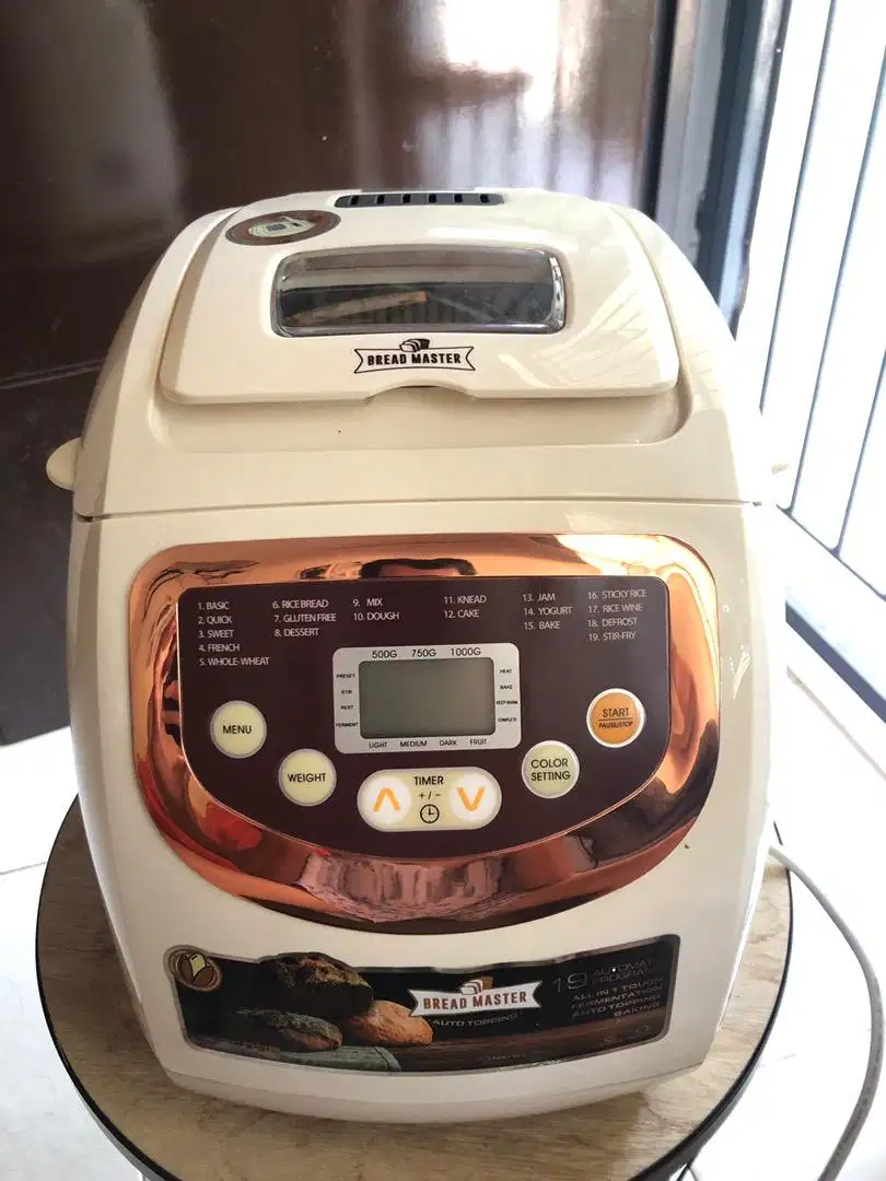 Bread maker breadmaster