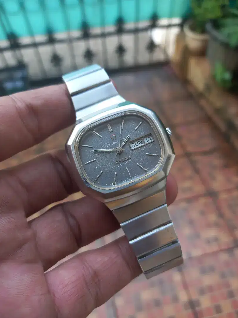 Omega Constellation vintage seiko longines tissot mido rado