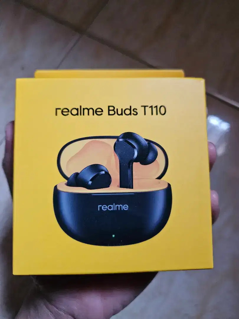 Earphone TWS realme Buds T110