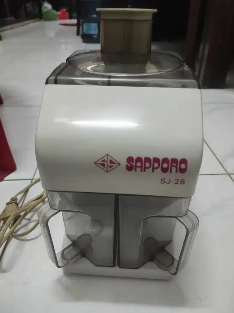 Juice Extractor Merk Sapporo