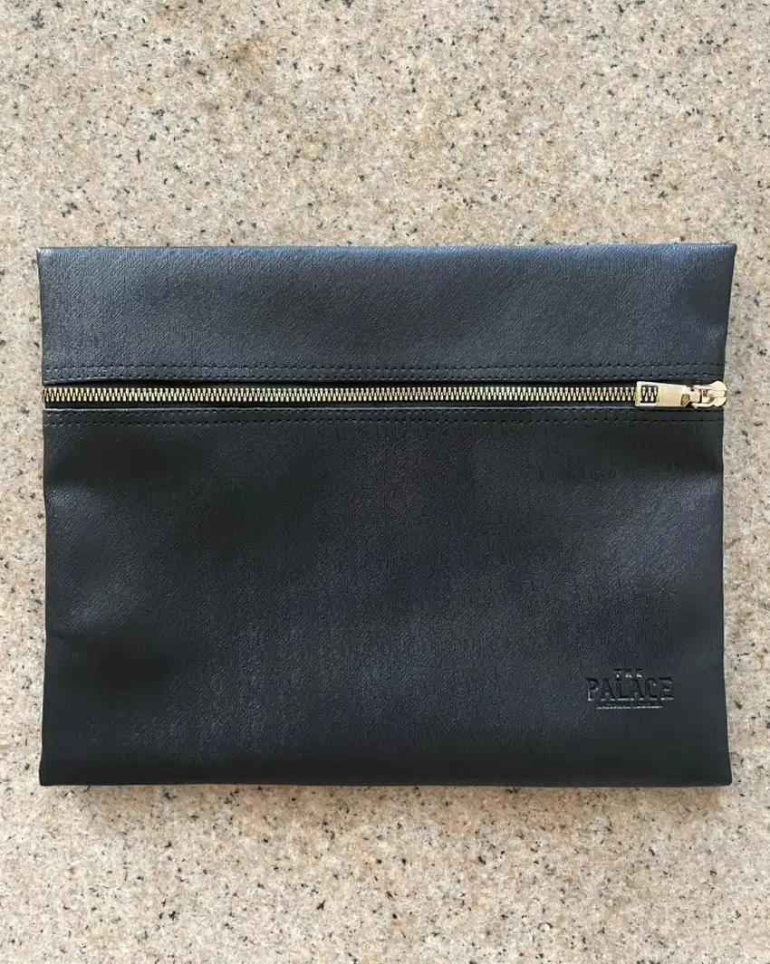 Pouch Tas Wallet Brand “The Palace”