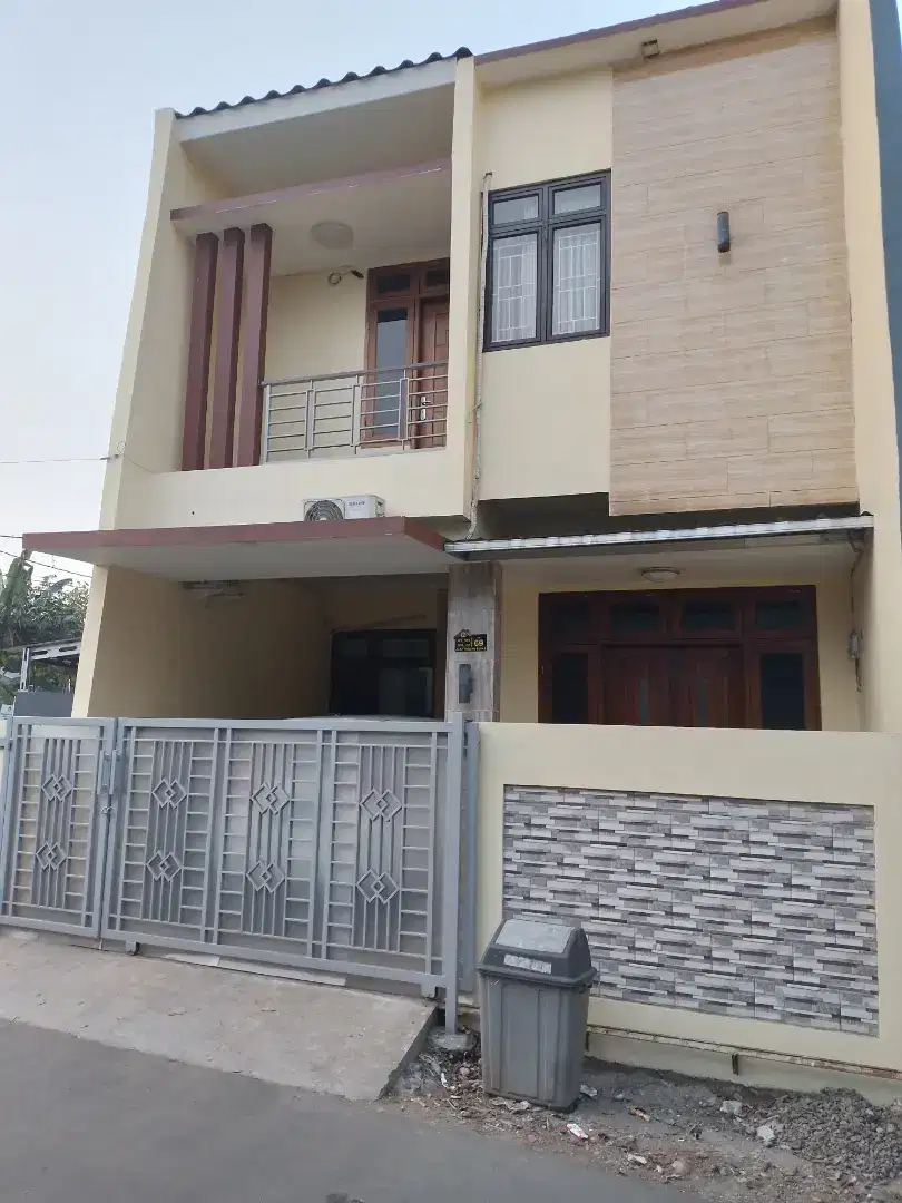 Di Jual Cepat Take Over 65jt Rumah 2 Lantai di Grand Depok City