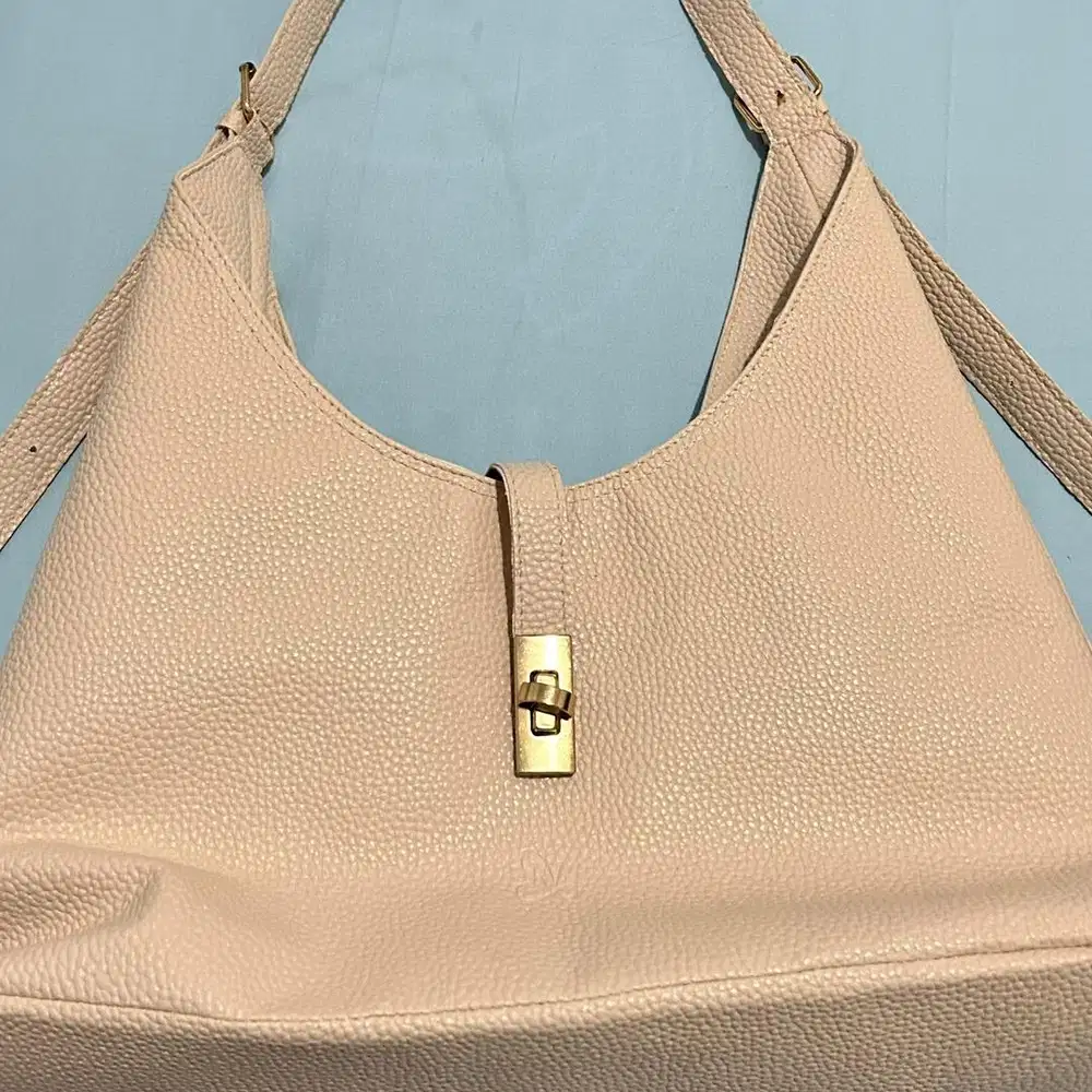 Shoulder bag white no brand