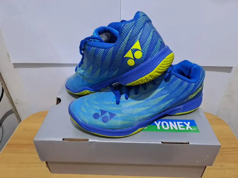 Sepatu Badminton Yonex Aeruz Z Men