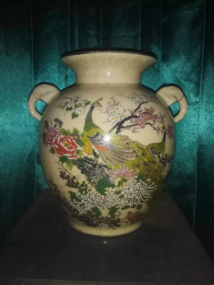 Preloved Vintage UNIK--Jual: 1Vase Guci Vintage..Japan original