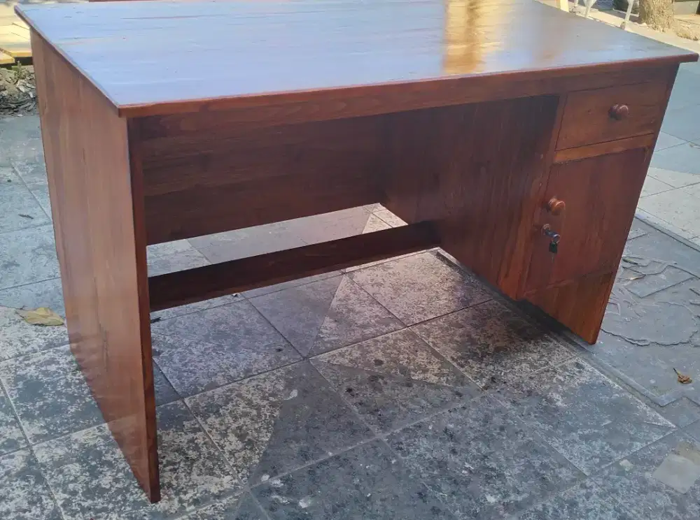 Meja kantor/Meja tulis Jati belanda bisa Custom