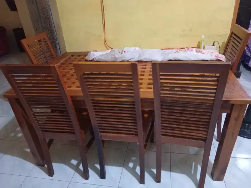 Jual meja makan kayu, bekas pakai