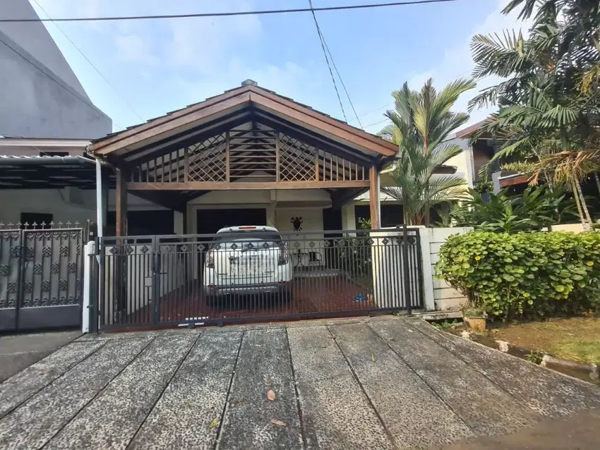 Rumah 2 Lantai, Bumi Bintaro Permai, Pesanggrahan, Jakarta Selatan