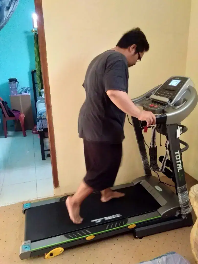 TREADMILL ELEKTRIK DENGAN Massager TF 288