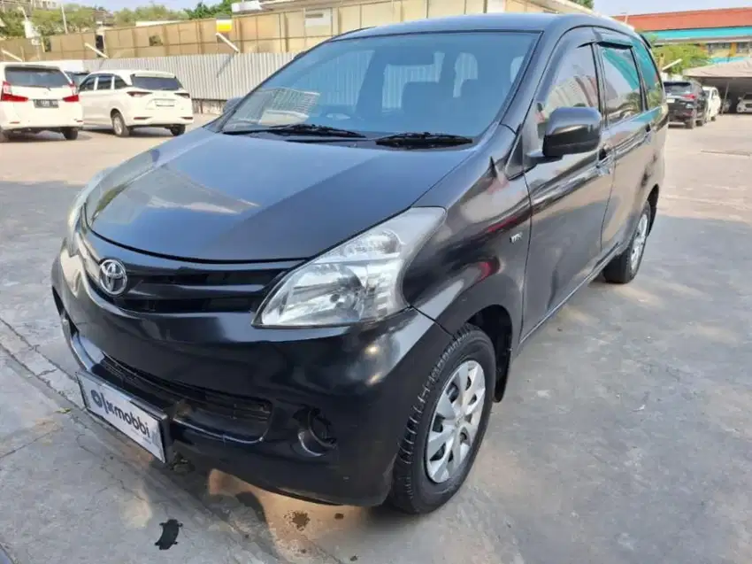 Toyota Avanza 1.3 E Bensin-MT 2014 Hitam /