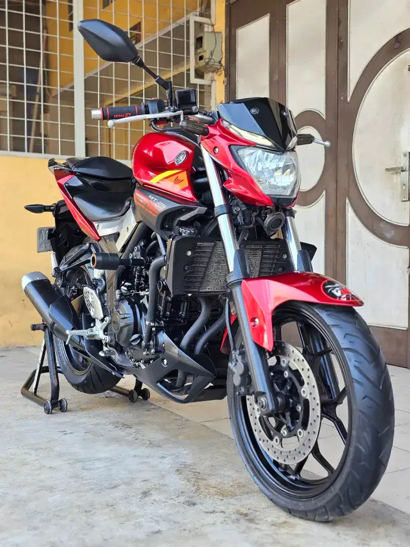 Yamaha MT25 / MT 25 2016, Warna Red Premium Metalic.