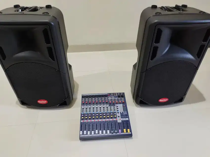 Speaker Baretone Max15 RAE dan Mixer 8FX Soundcraft