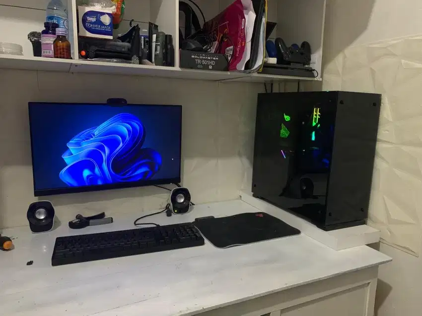 PC Gaming High Performance i7 9700K RTX 2060 RAM 32GB SSD 256 HD 2TB