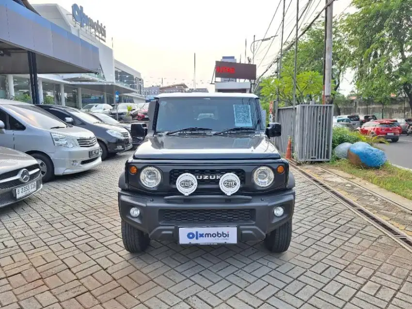 Suzuki Jimny 1.5 Single Tone Bensin-MT 2022 Hitam