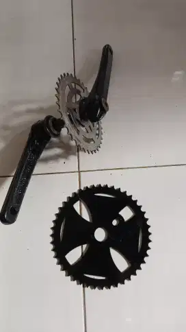 Crank sepeda Bmx piringan besi