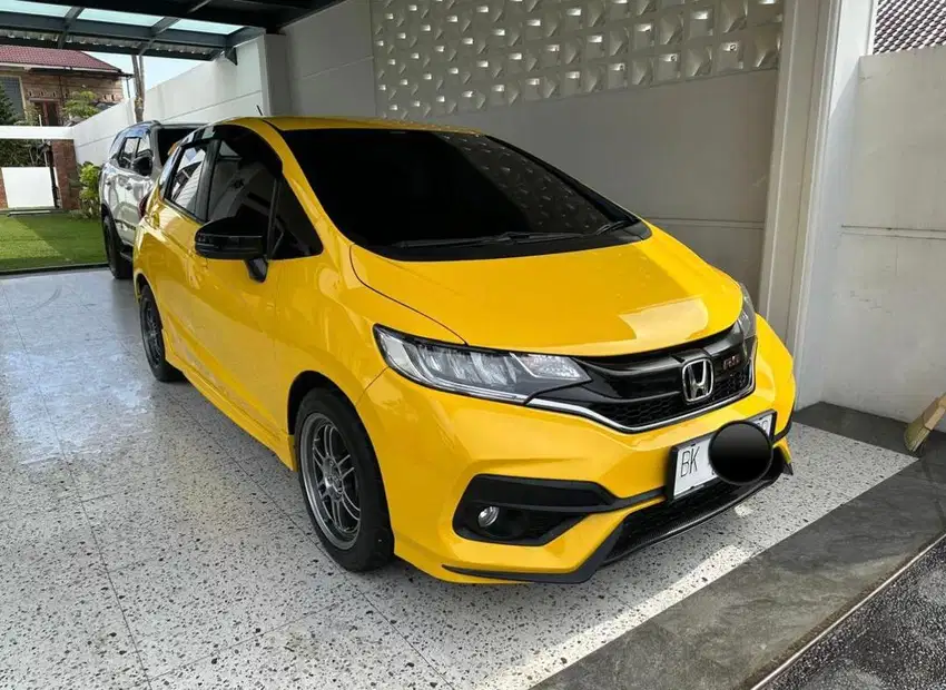 Dijual Honda Jazz RS CVT A/T 2020