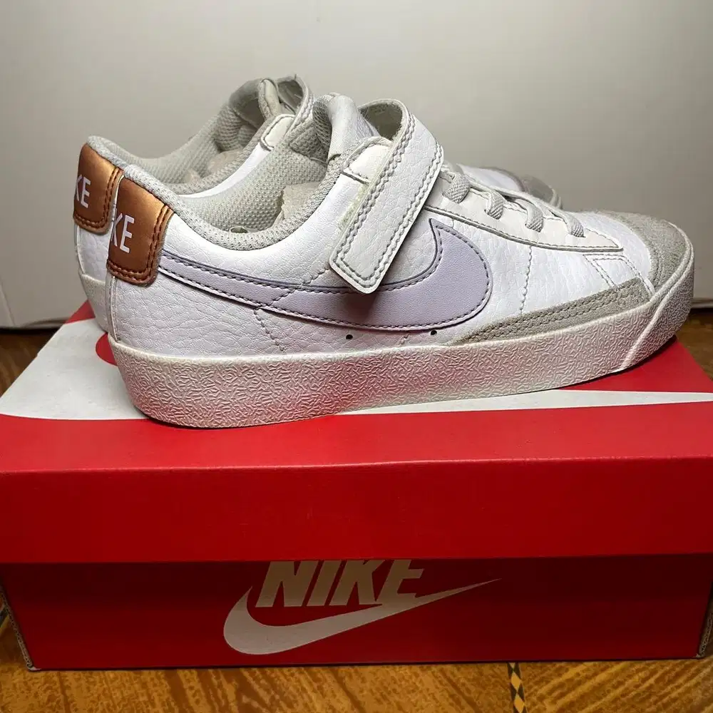 Preloved Nike Blazer Low Size 32