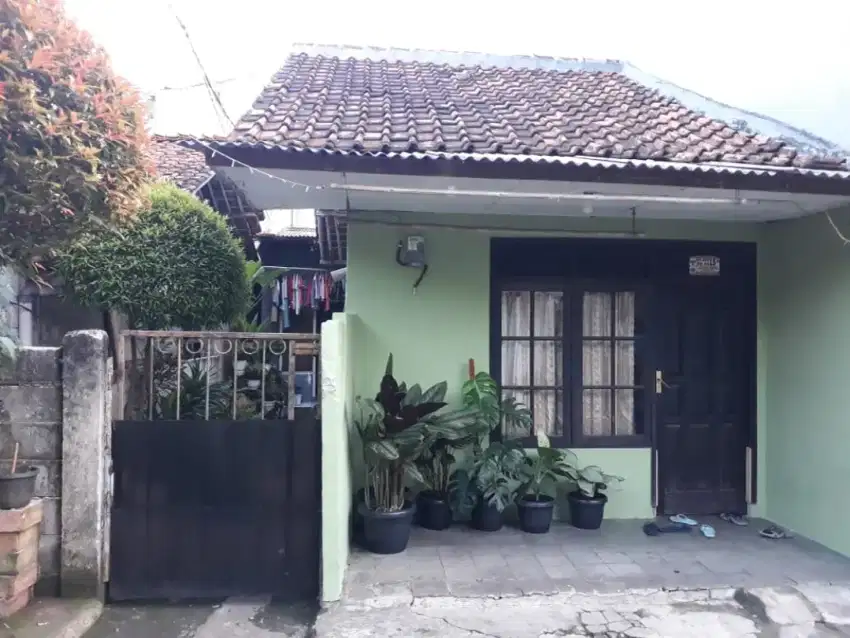 Dijual cepat rumah kontrakan