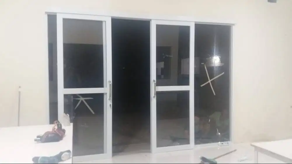 Gypsum Kusen Alumunium Pintu Jendela Kaca Plafon Sekat Partisi PVC