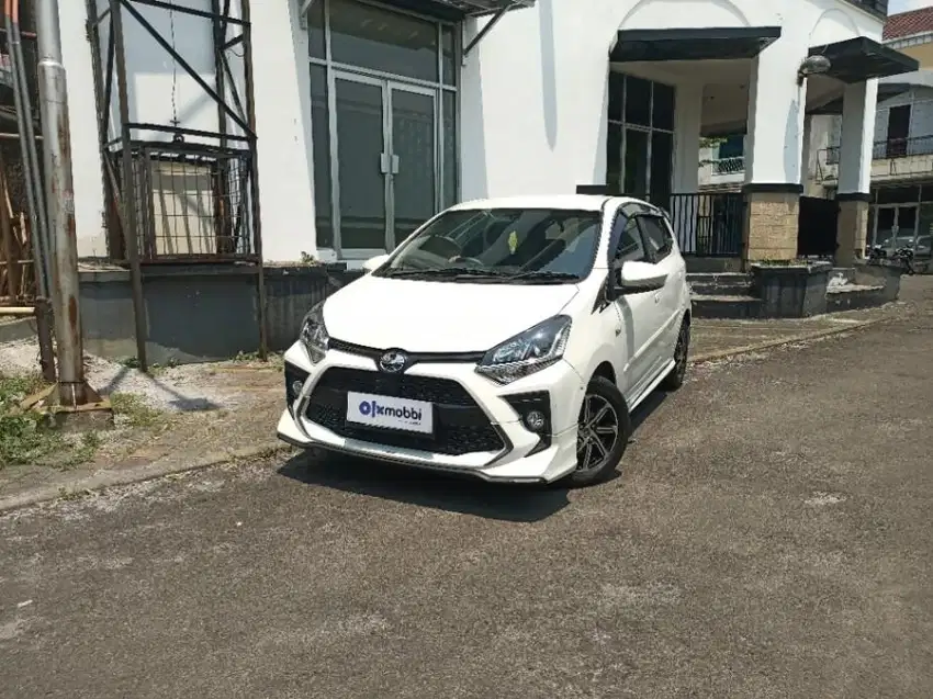 KM Rendah - TOYOTA AGYA 1.2 GR SPORT BENSIN M/T 2021 PUTIH