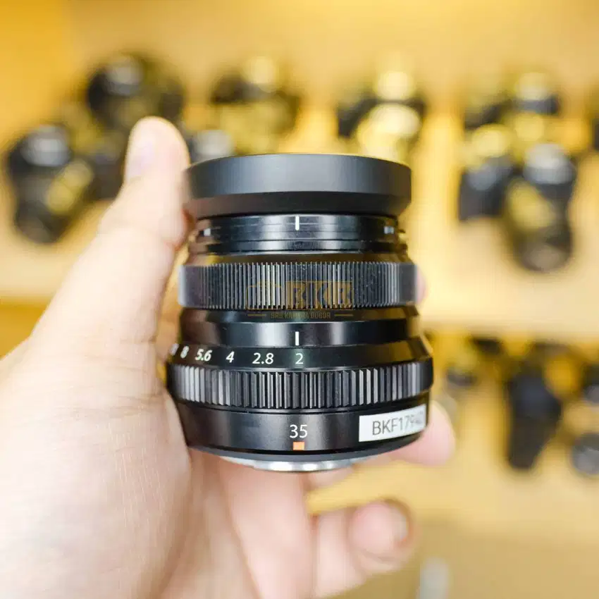 Lensa Fujifilm XF 35mm F2 Fullset Mulus