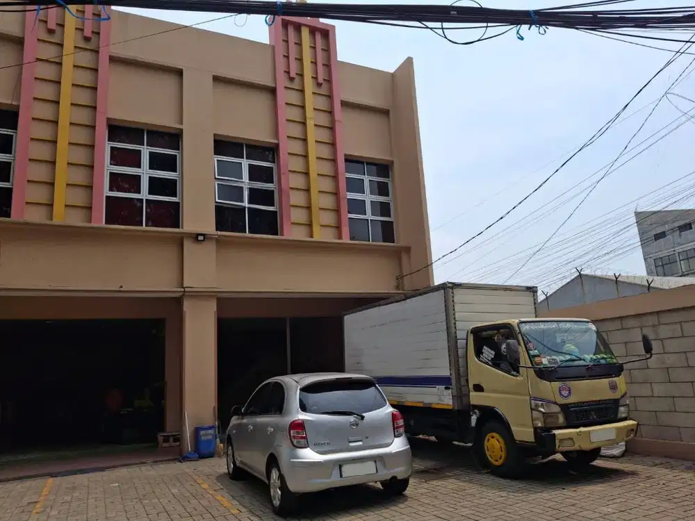 Dijual Ruko 2 Lantai Siap Pakai Lokasi Pinggir Jalan di Kranji Bekasi