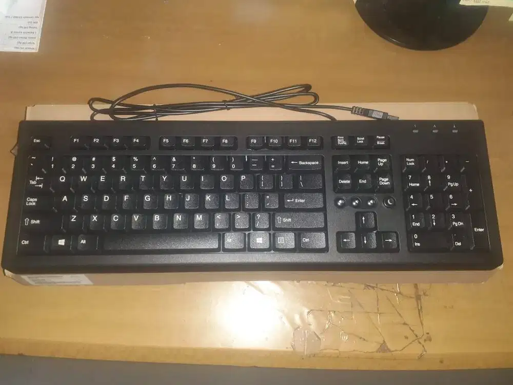 Tersedia Keyboard standar